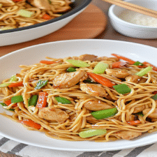 Delicious Chicken Lo Mein