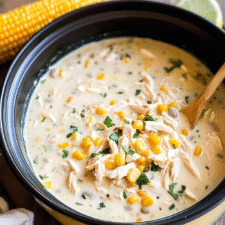 Slow Cooker Creamy White Chicken Chili